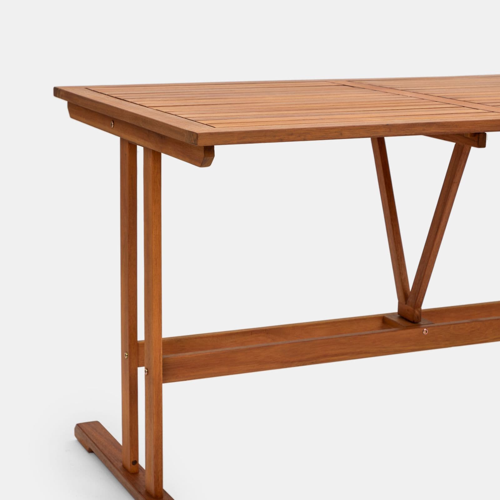 Set pranzo tavolo 125x80 cm e quattro poltrone pieghevoli in textilene bianco e legno di acacia - Aruba