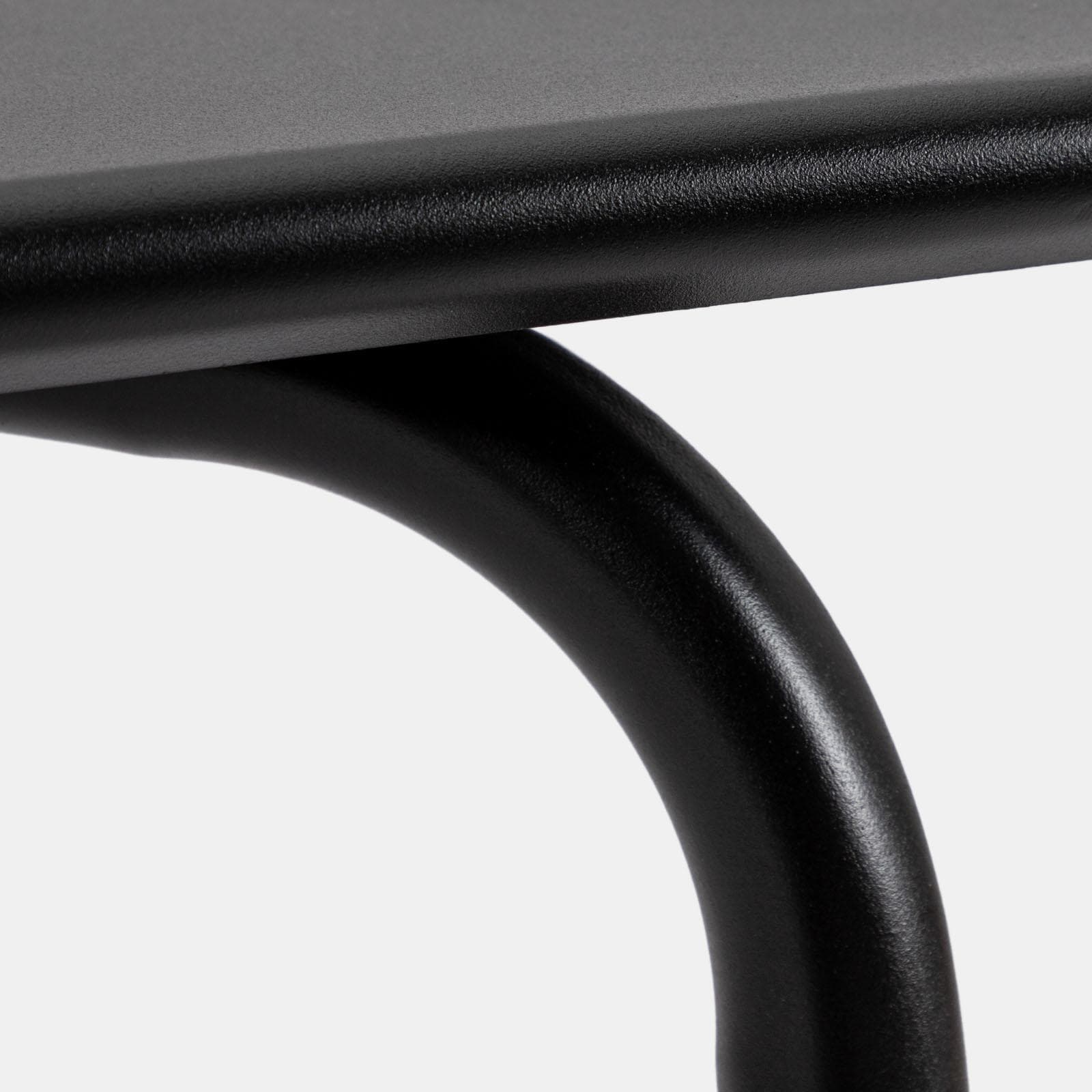 Set bistrot tavolo 70x70 cm e 2 sedie con braccioli squadrate in metallo nero - Dama
