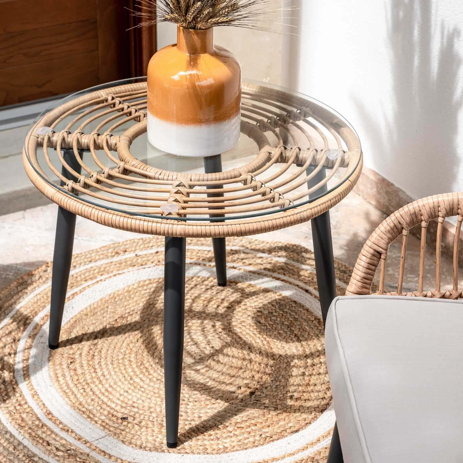 Set relax 2 poltrone in polyrattan naturale e tavolino con piano in vetro diametro 60 cm - Benny
