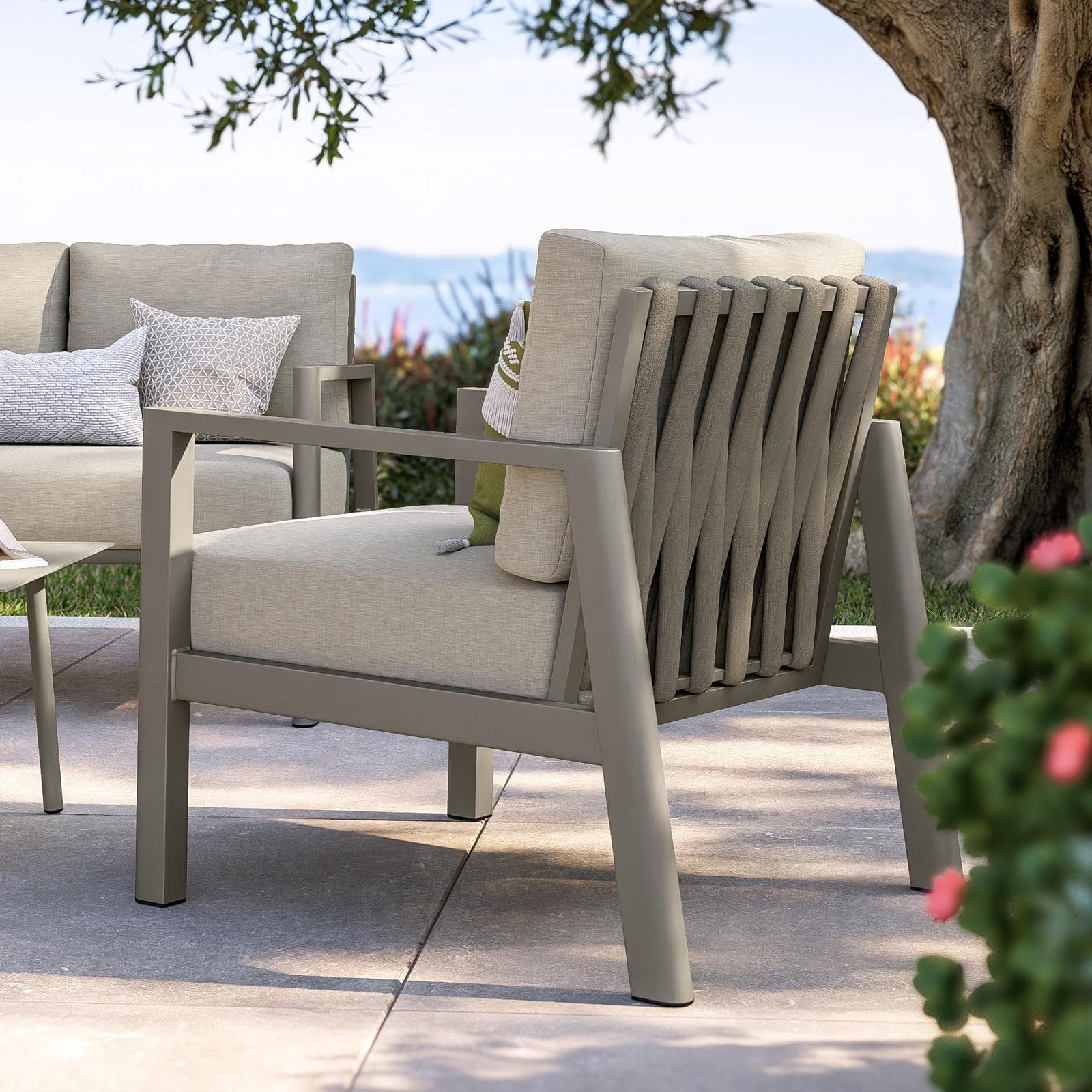 Set relax 4 posti in alluminio tortora con schienale in corda intrecciata beige e cuscini - Berillo
