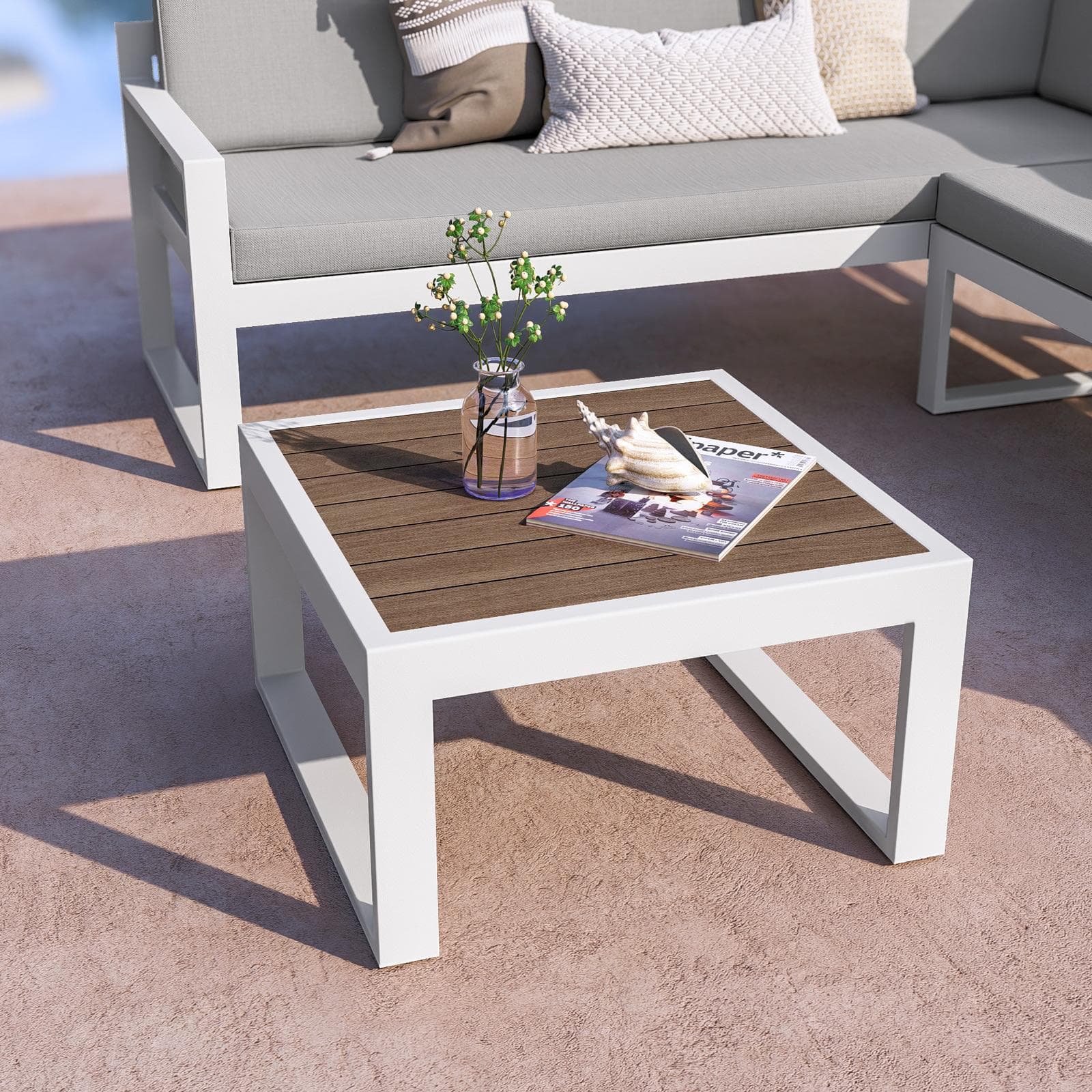 Set relax con divano angolare e tavolino in alluminio bianco con cuscini grigi - Kavos