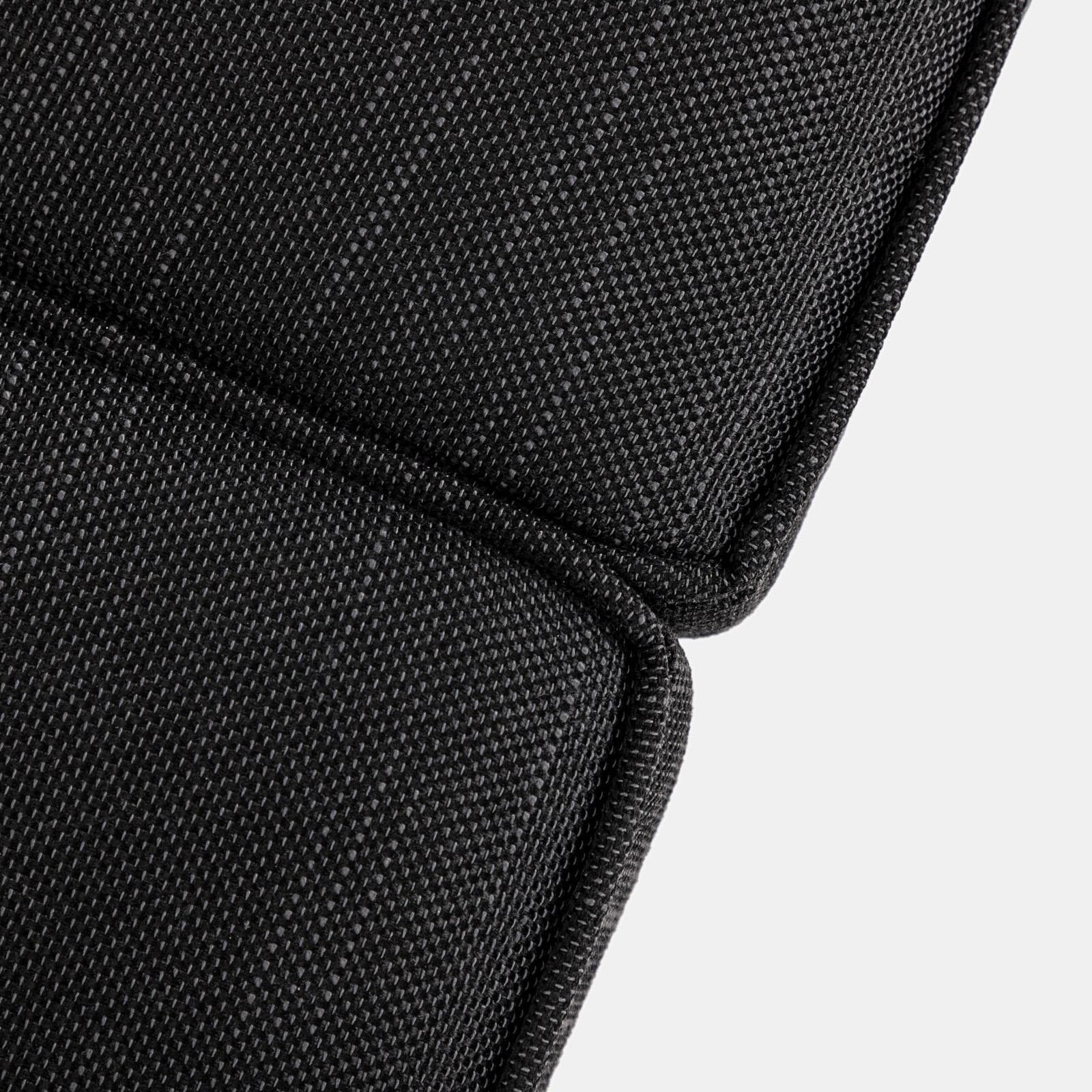 Set relax con divano due poltrone e tavolino in acciaio e cuscini nero - Evelyn
