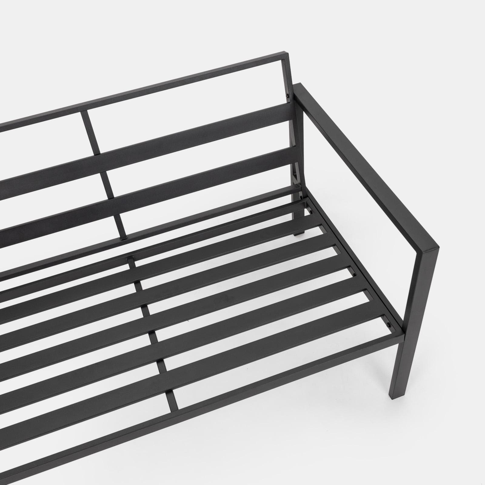 Set relax con divano due poltrone e tavolino in acciaio e cuscini nero - Evelyn