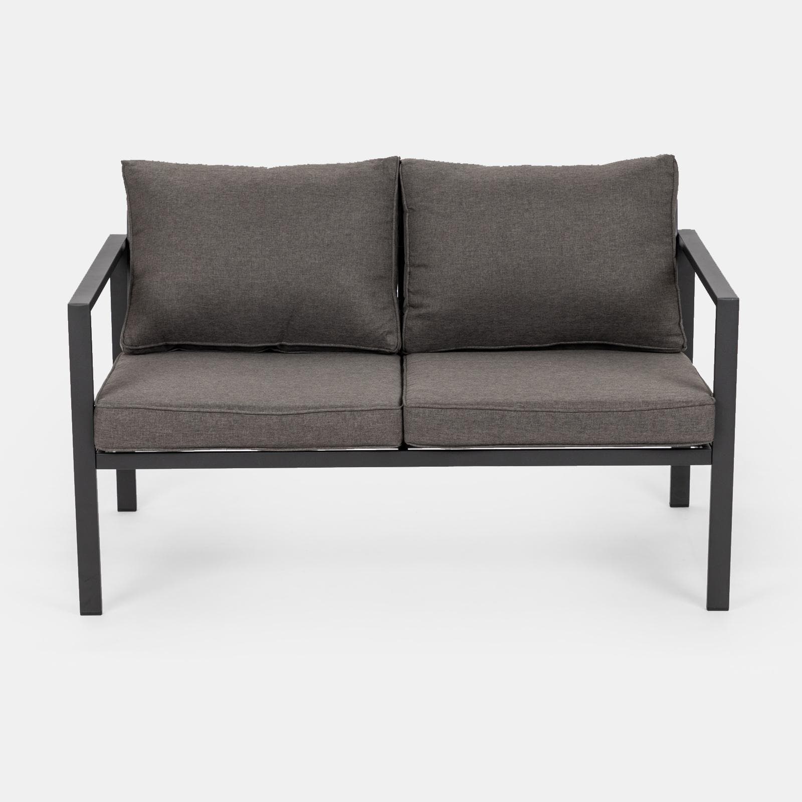 Set relax con divano due poltrone e tavolino in acciaio nero con cuscini grigi - Evelyn