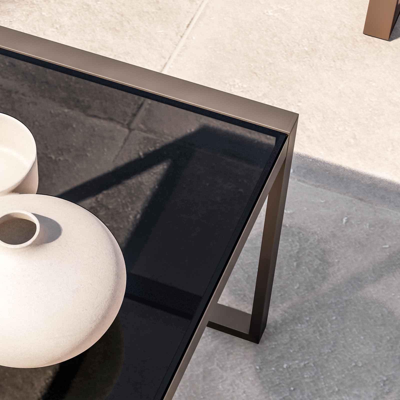 Set relax divano 2 poltrone e tavolino in polyrattan e acciaio marrone – Jerez