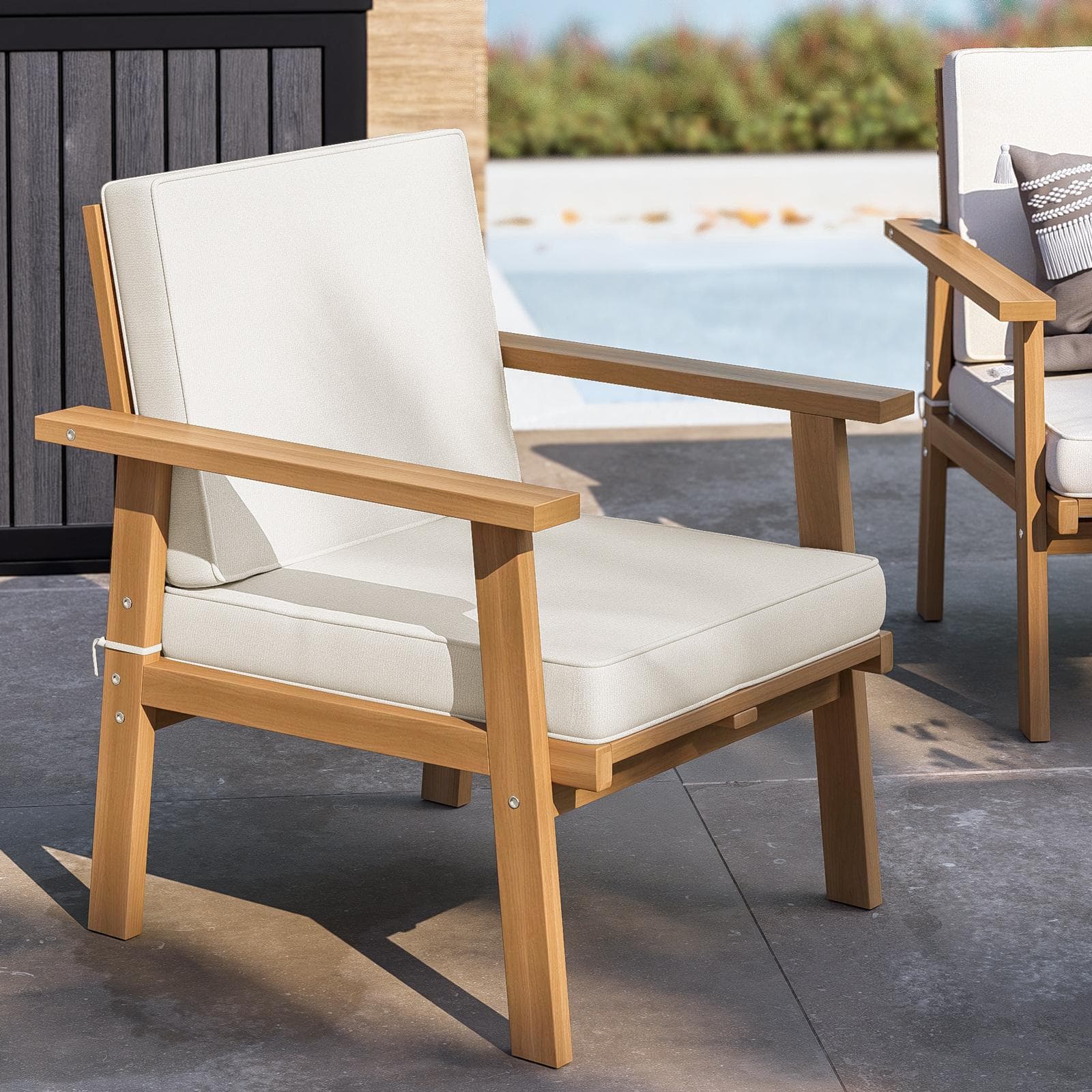 Set relax divano due poltrone e tavolino in legno di acacia e polyrattan con cuscini beige - Siron
