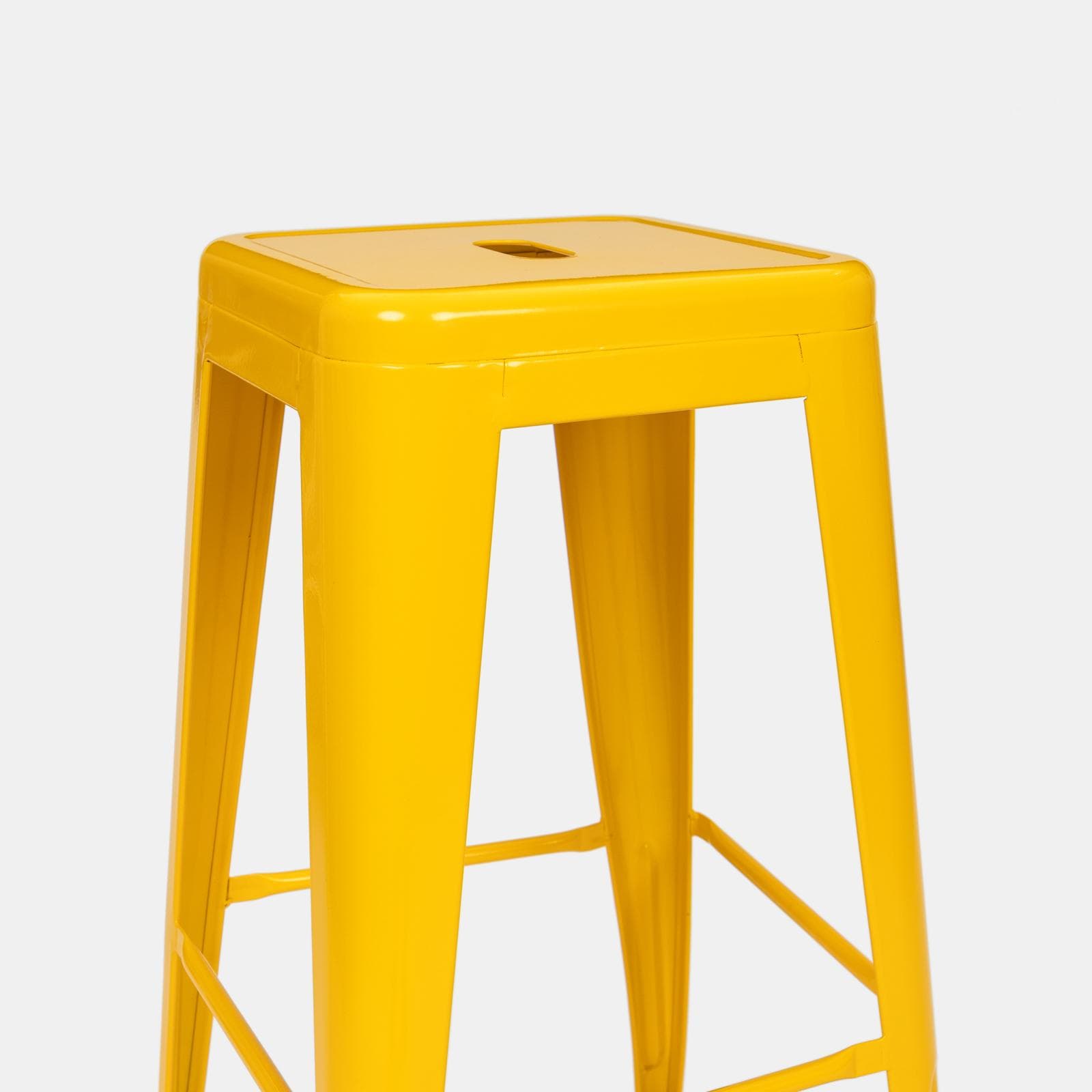 Sgabello impilabile stile industrial in metallo giallo - Farley