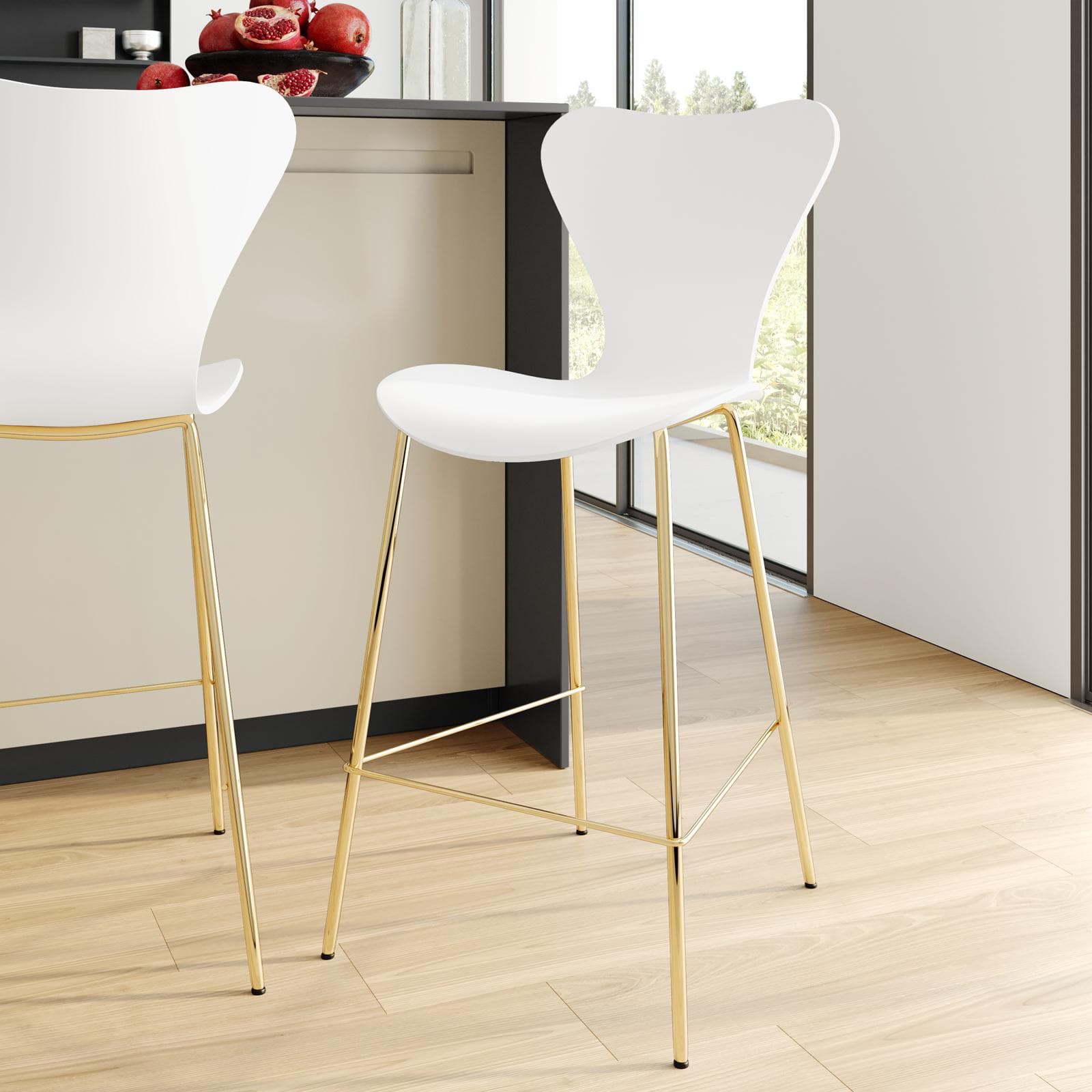 Sgabello in polipropilene bianco con seduta effetto legno e gambe oro - Dolly
