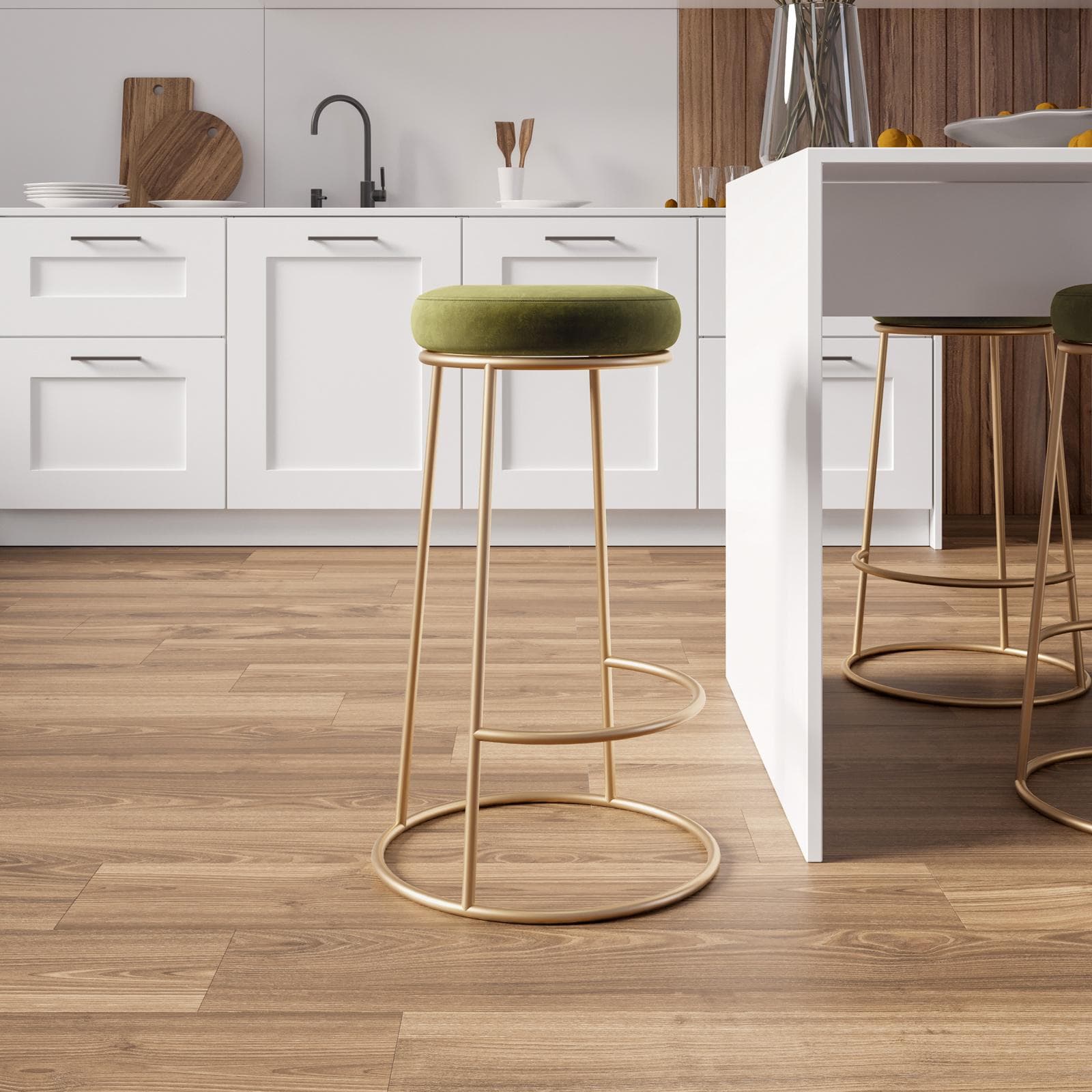 Sgabello in velluto verde oliva con struttura tonda in metallo oro - Klent