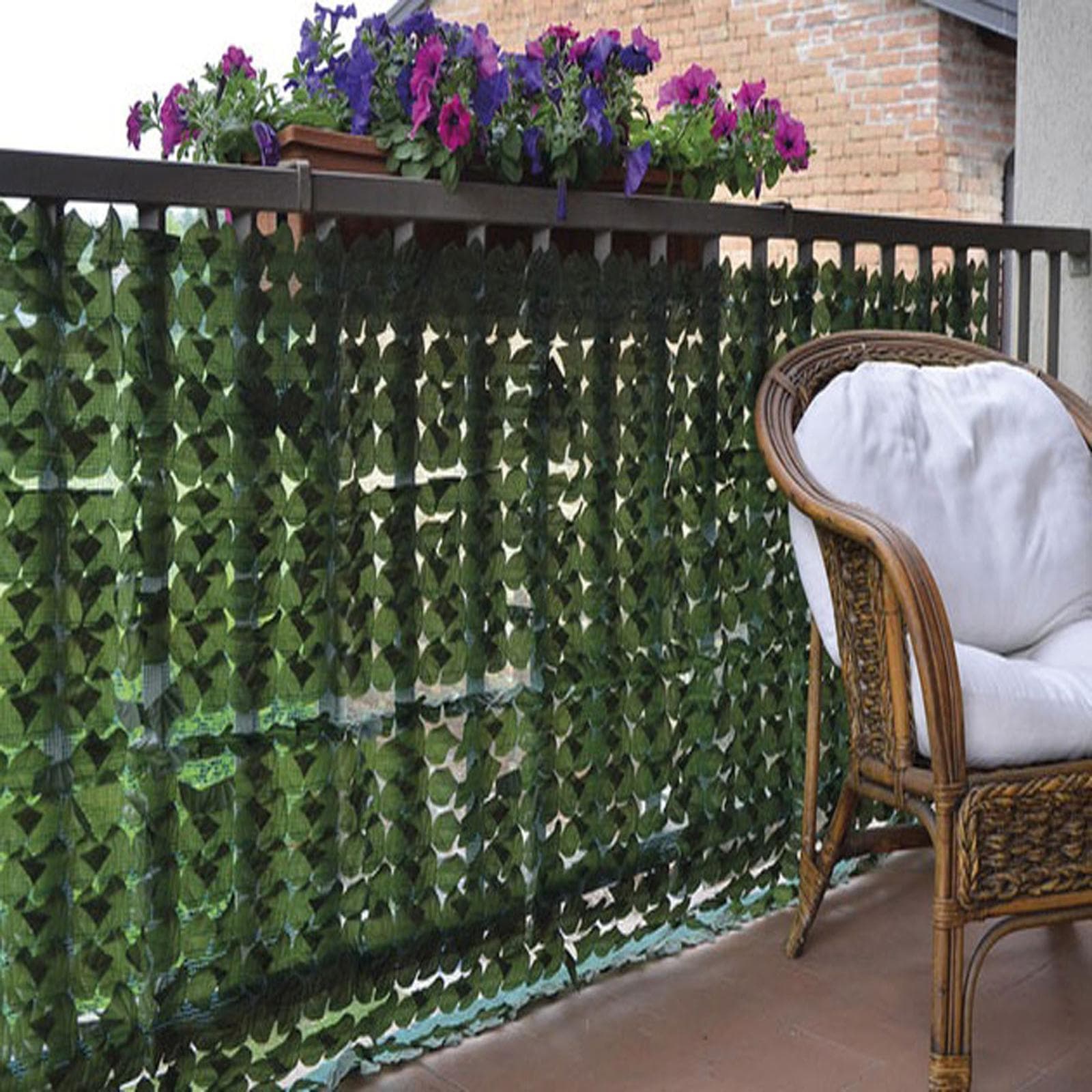 Siepe sintetica verde con foglie di lauro 150 x 300 cm per la privacy sul balcone o per il cancello