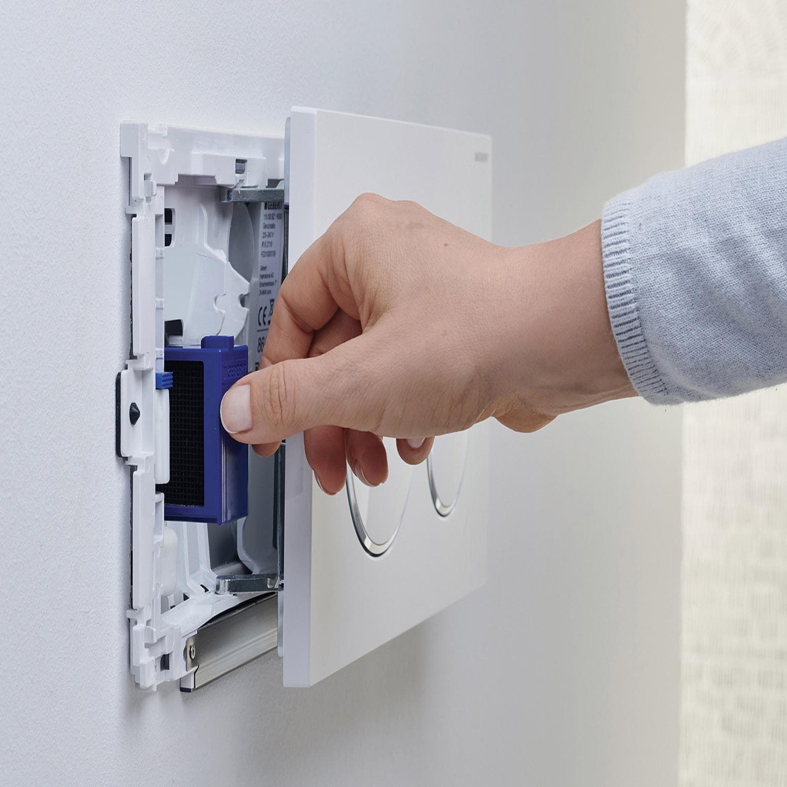 Sistema igienizzante bagno DuoFresh di Geberit per cassette incasso Sigma