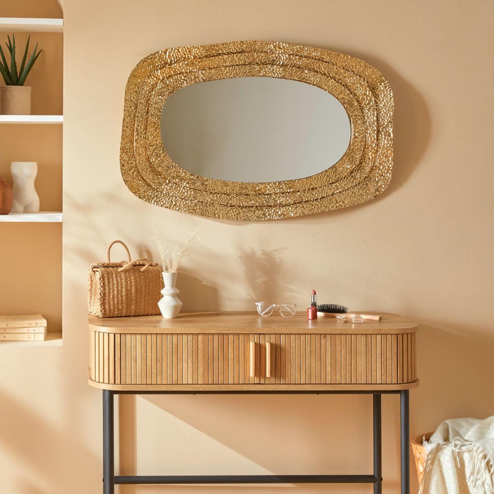 Specchio da interno 58x89h cm reversibile in metallo champagne martellato