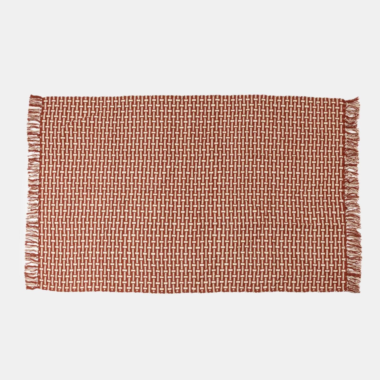 Tappeto 120x180 cm in cotone terracotta e bianco con frange e intreccio
