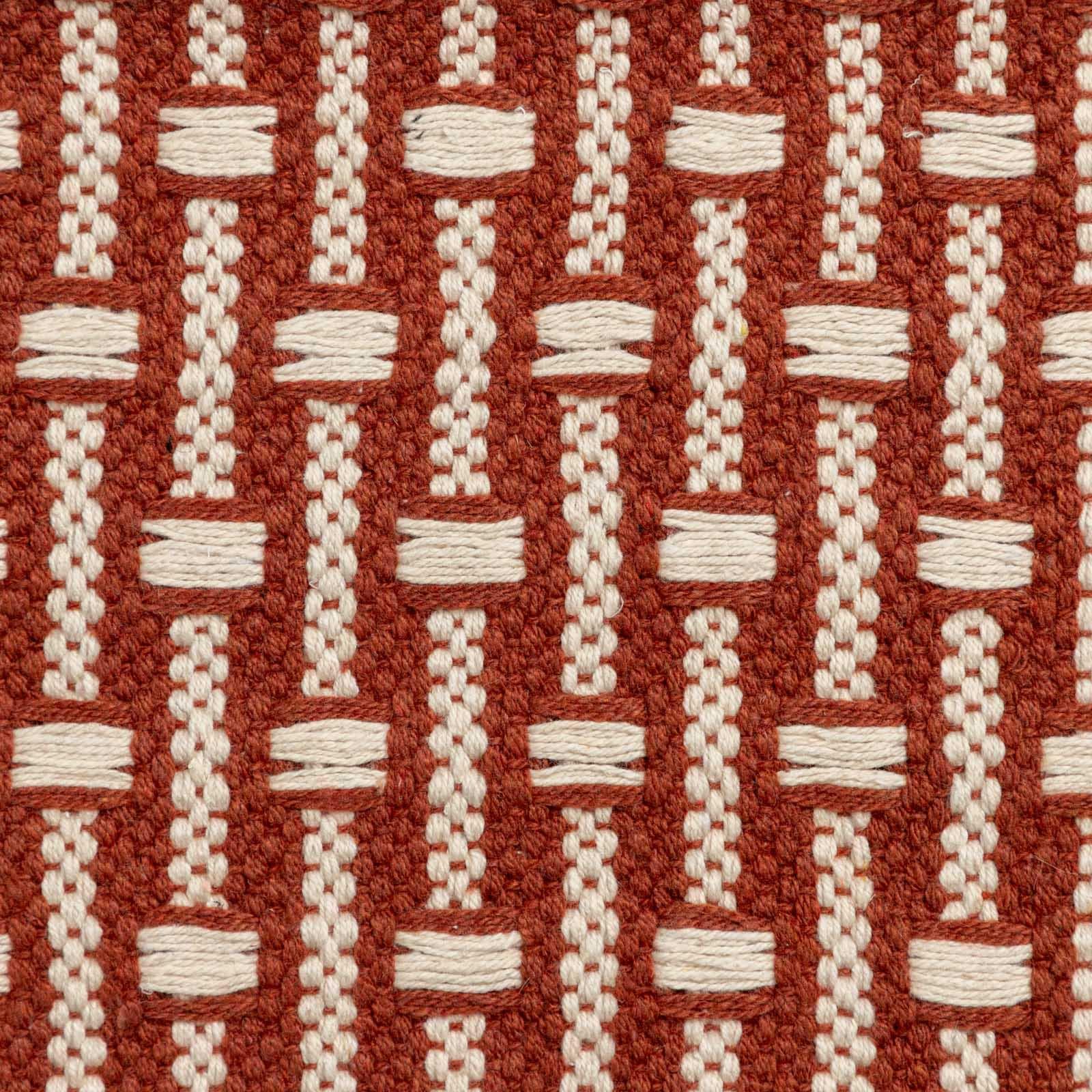 Tappeto 60x90 cm in cotone terracotta e bianco intrecciato con frange