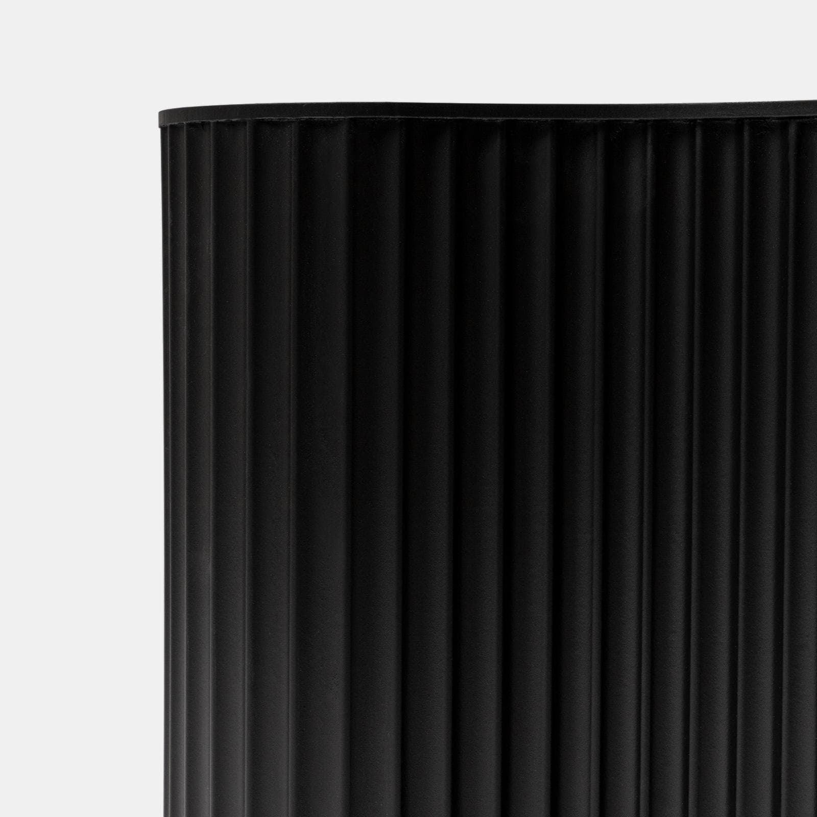 Tavolino 34x50 cm in legno cannettato nero - Newport