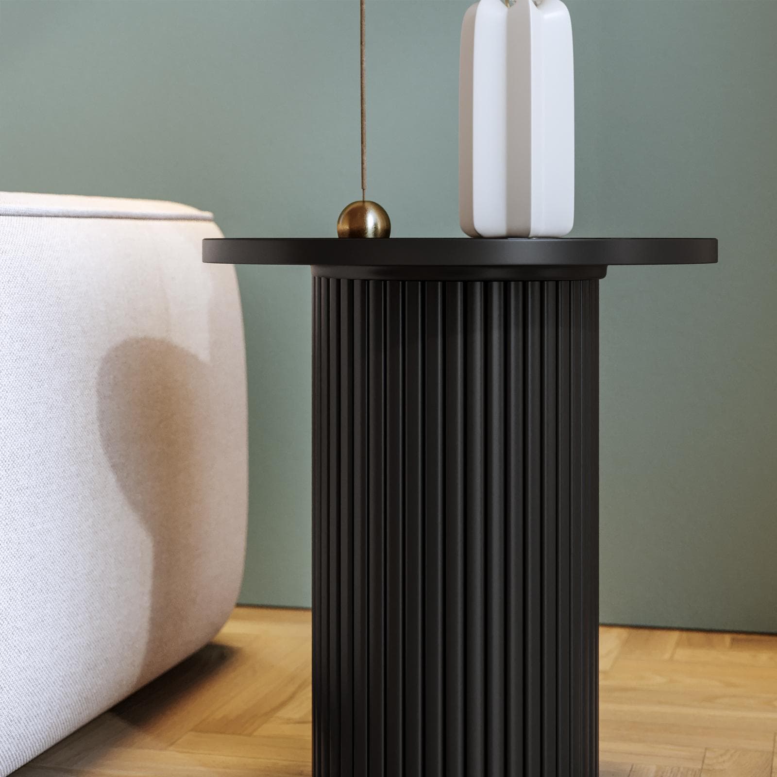 Tavolino rotondo 40 cm con top in marmo nero e base in legno nero cannettato - Felipe