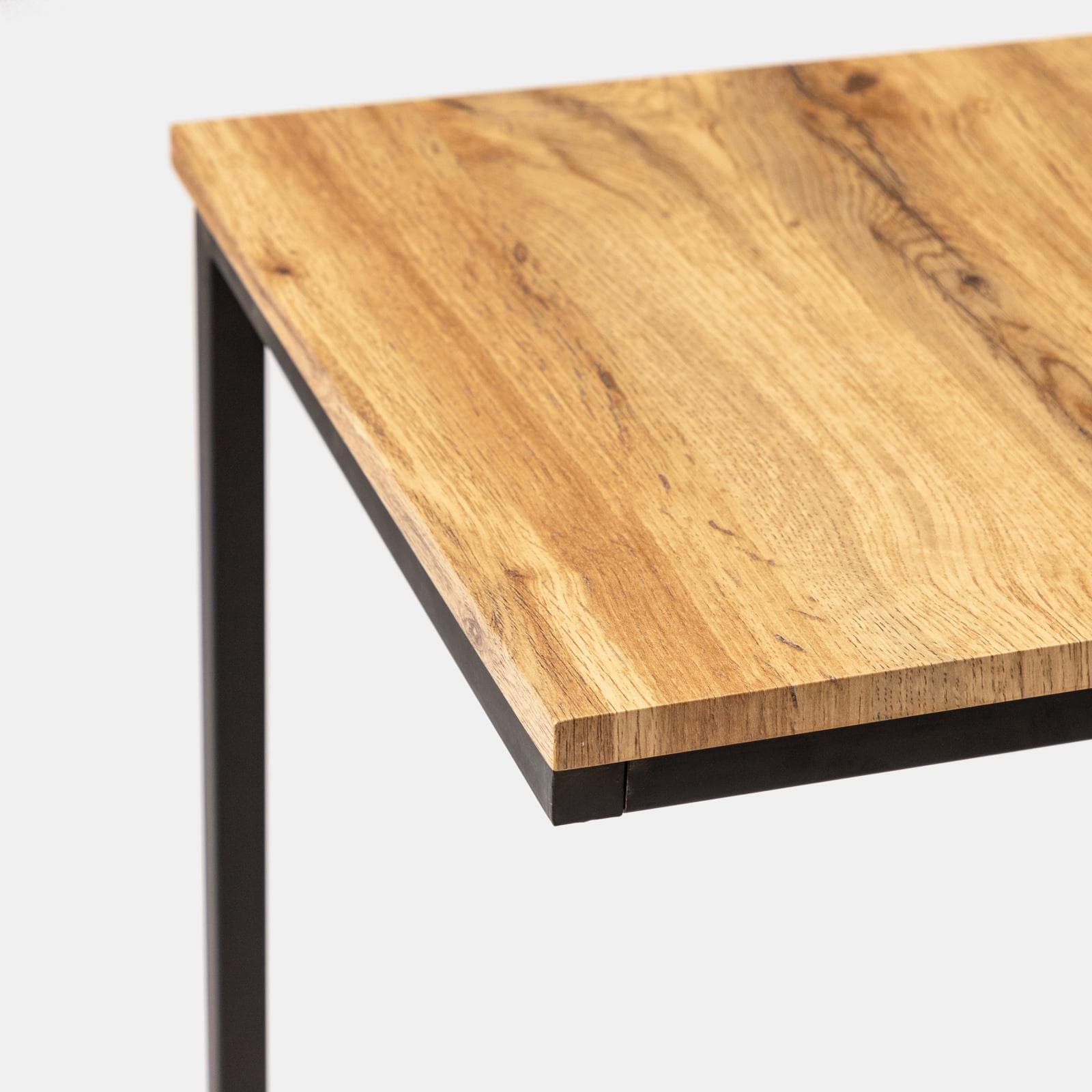 Tavolino 40x40 cm con top rovere e struttura in metallo nero - Rayne