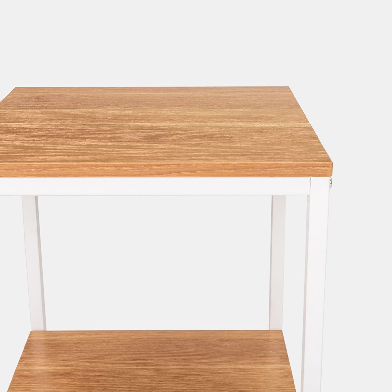 Tavolino 40x40 cm con ripiani effetto rovere e struttura in metallo bianco - Caio