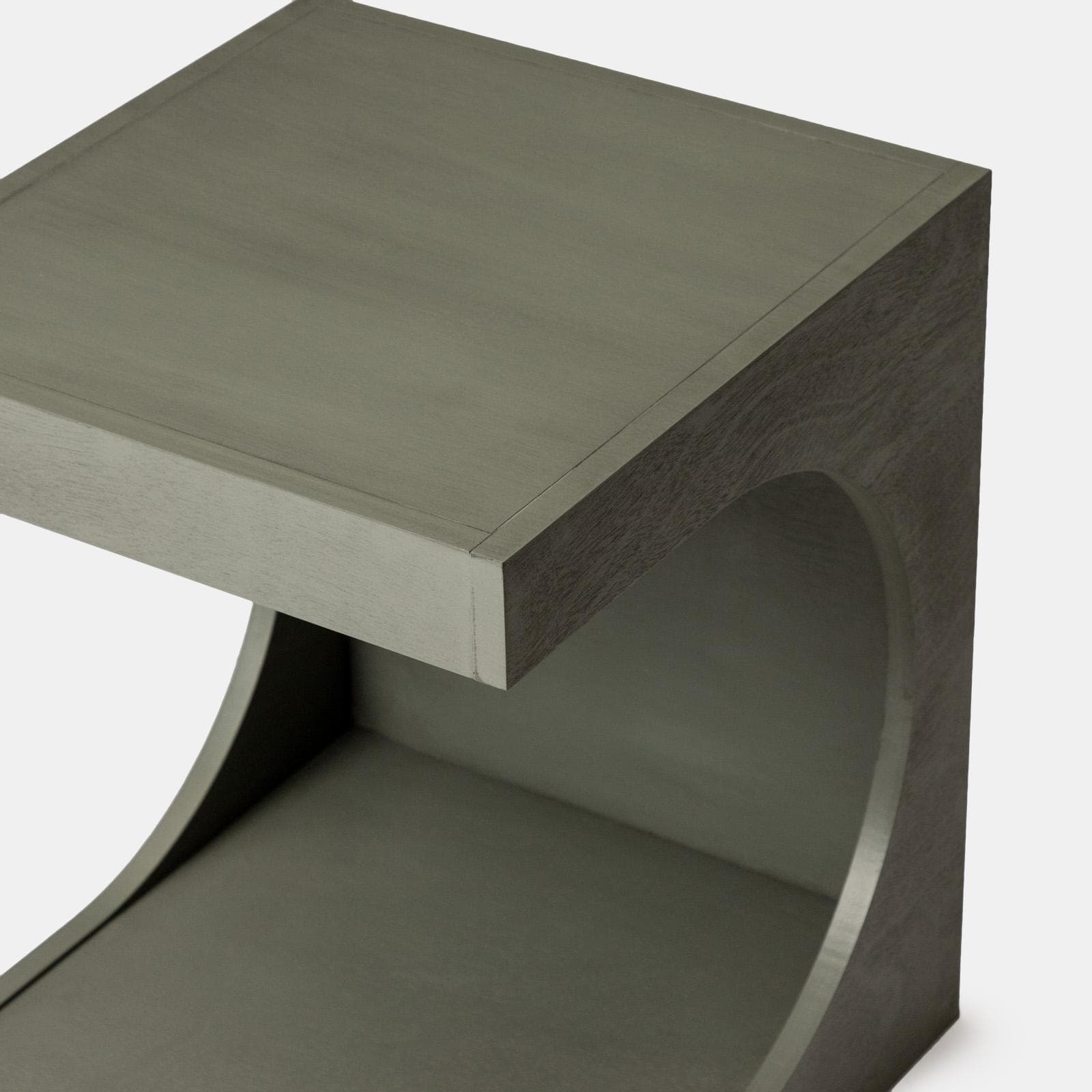 Tavolino 40x48h cm con vano verde scuro effetto legno - Halston