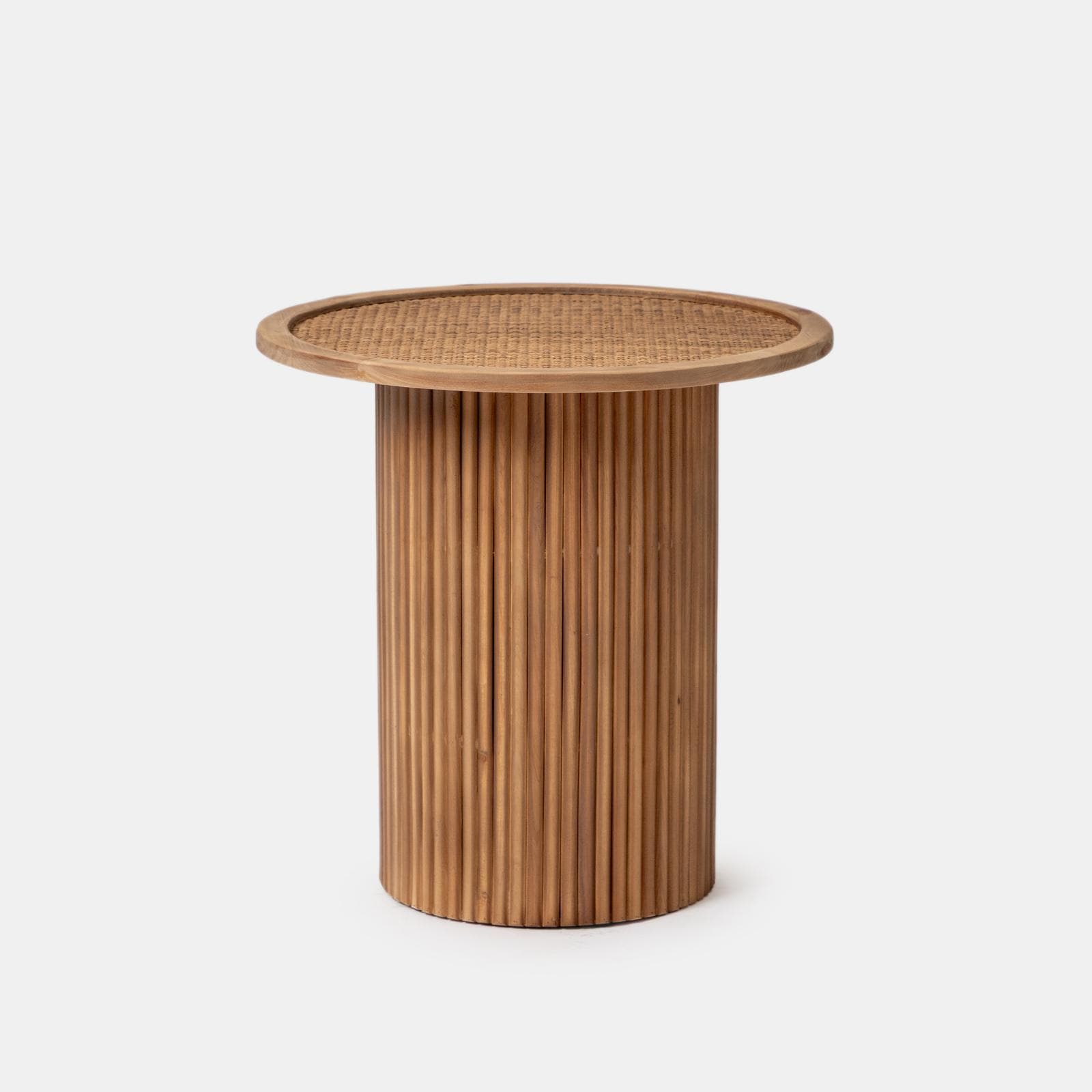 Tavolino rotondo 50 cm con top in rattan e base in legno naturale cannettato - Khalid