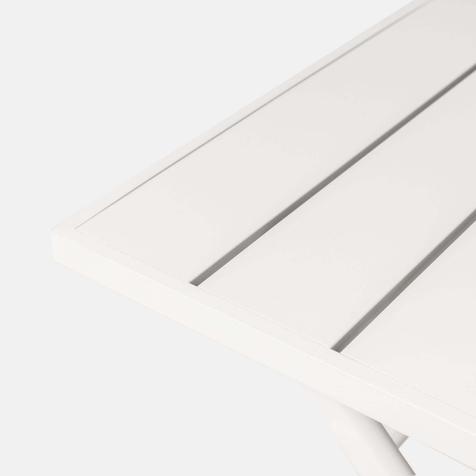 Tavolino da caffè con piano a doghe 44x43 cm in alluminio bianco - Jonit