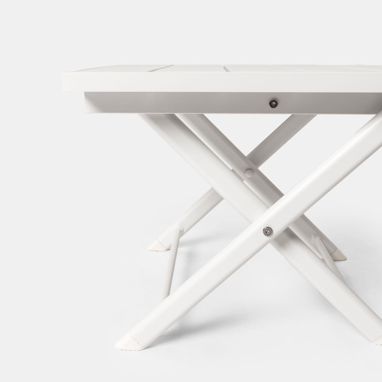 Tavolino da caffè con piano a doghe 44x43 cm in alluminio bianco - Jonit