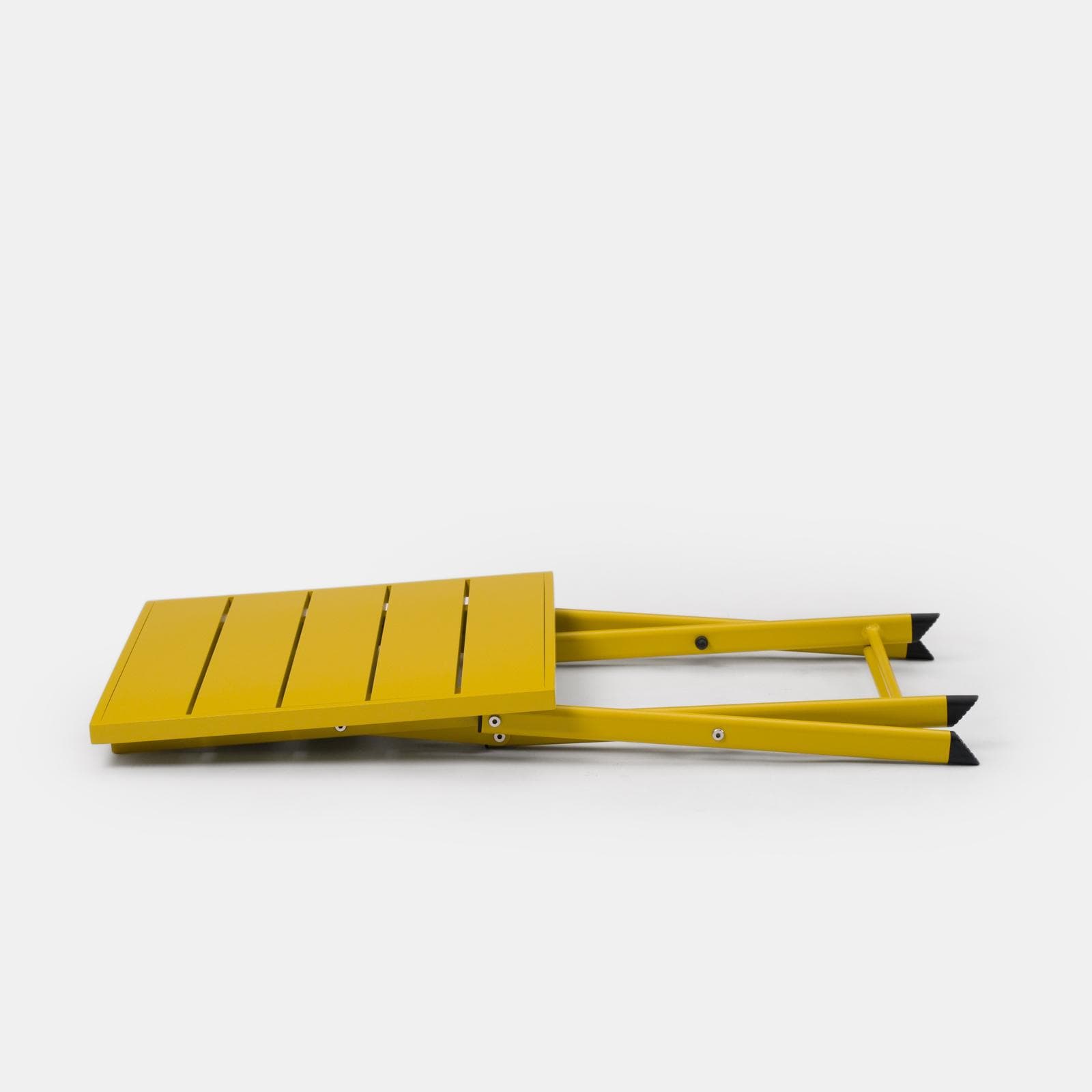 Tavolino da caffè con piano a doghe 44x43 cm in alluminio senape - Jonit
