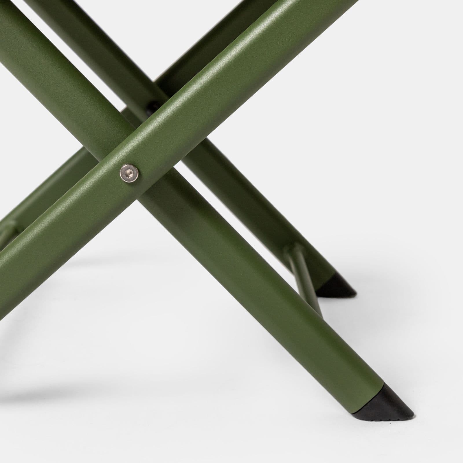Tavolino da caffè con piano a doghe 44x43 cm in alluminio verde foresta - Jonit