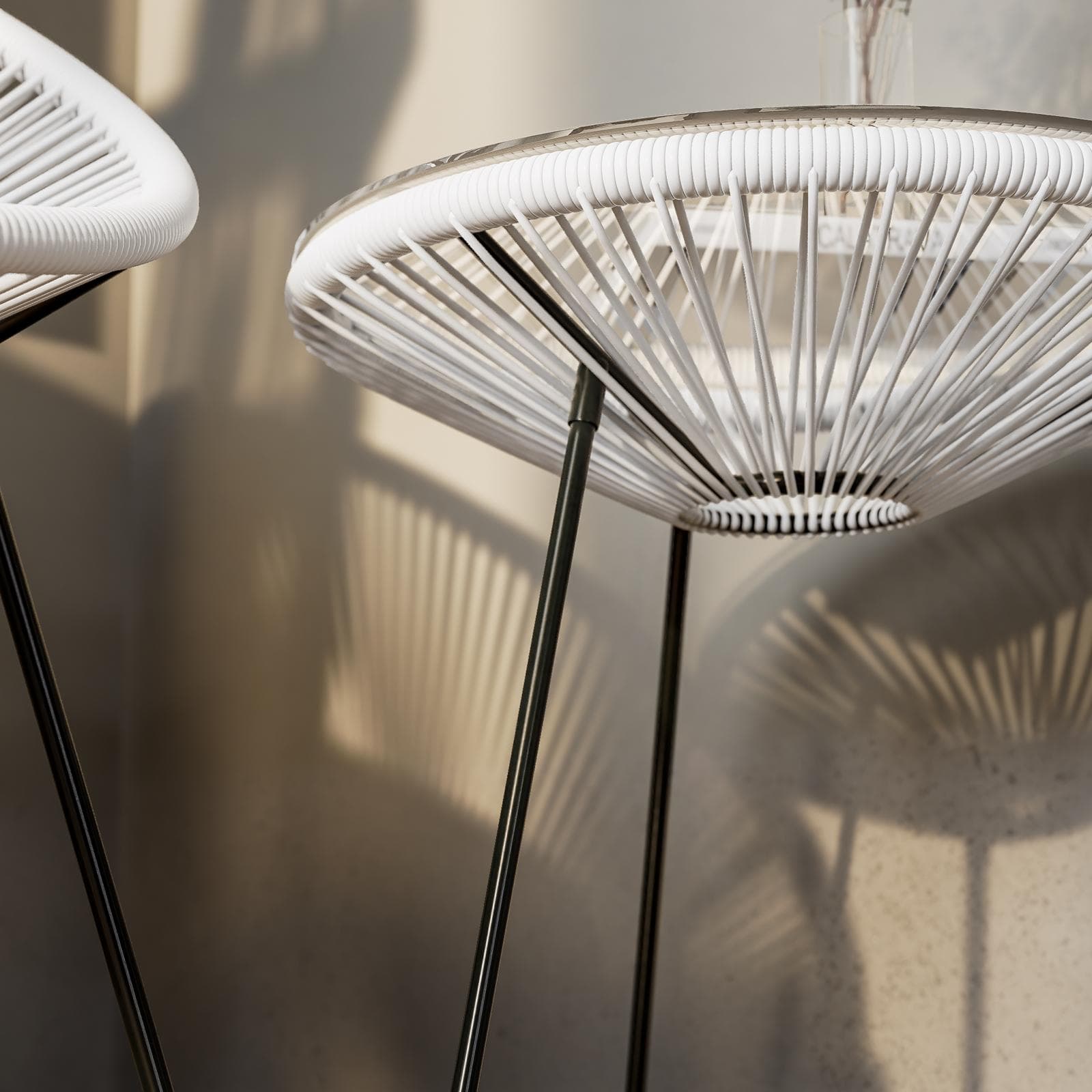 Tavolino rotondo da interno 50 cm in corda bianca e piano in vetro - Kalimba