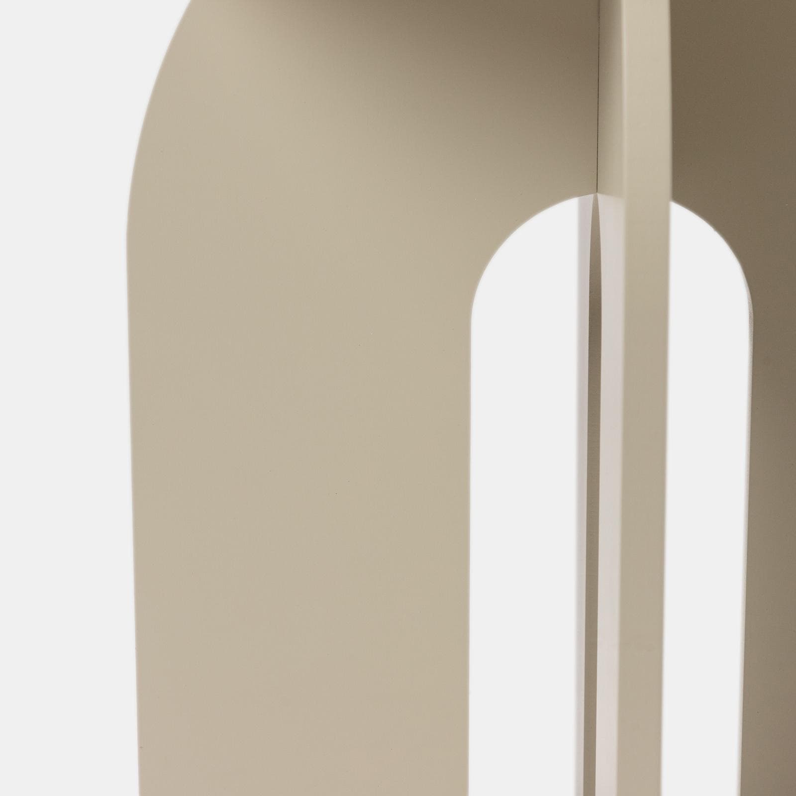 Tavolino rotondo 40 cm beige con design moderno - Tigger