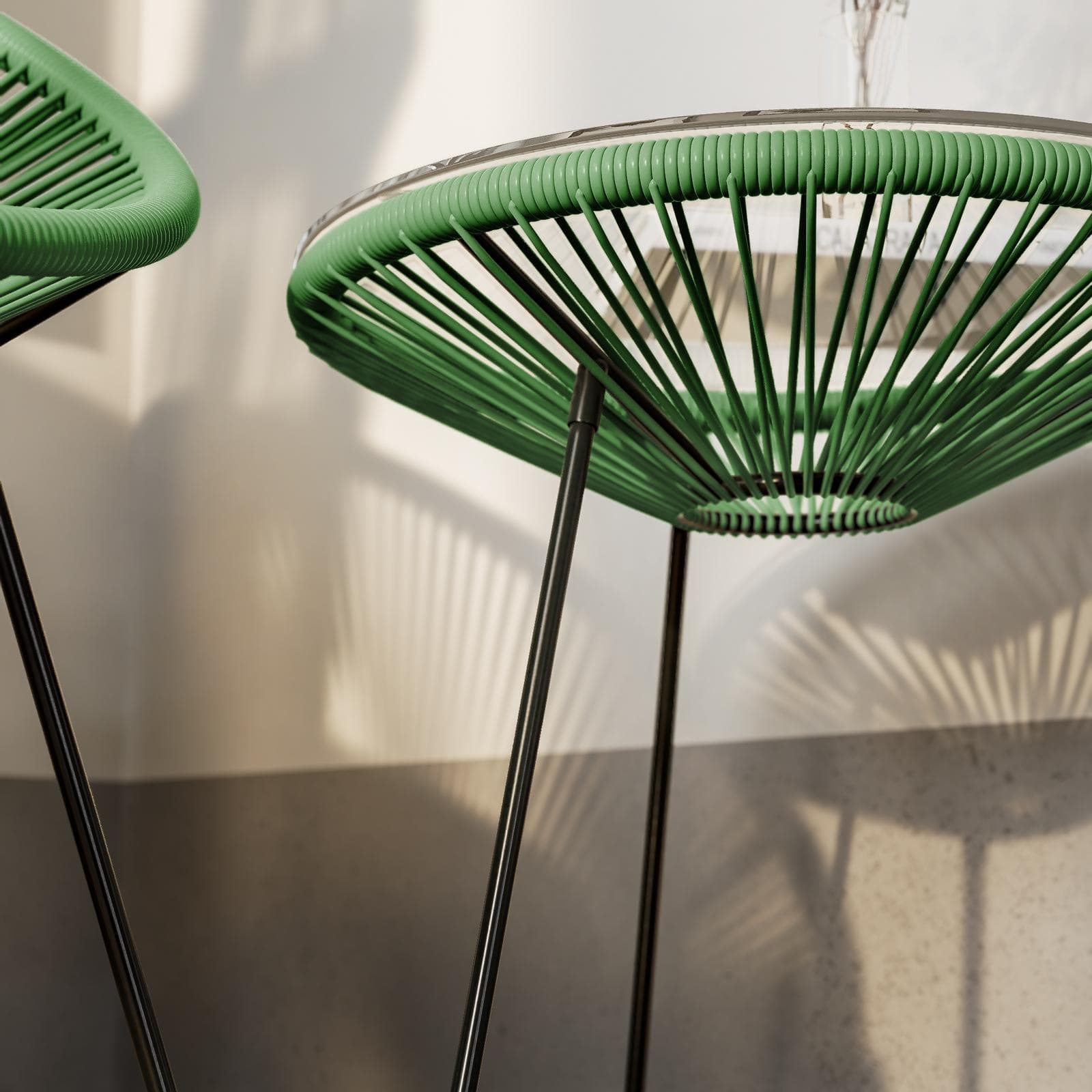 Tavolino rotondo da interno 50 cm in corda verde e piano in vetro - Kalimba