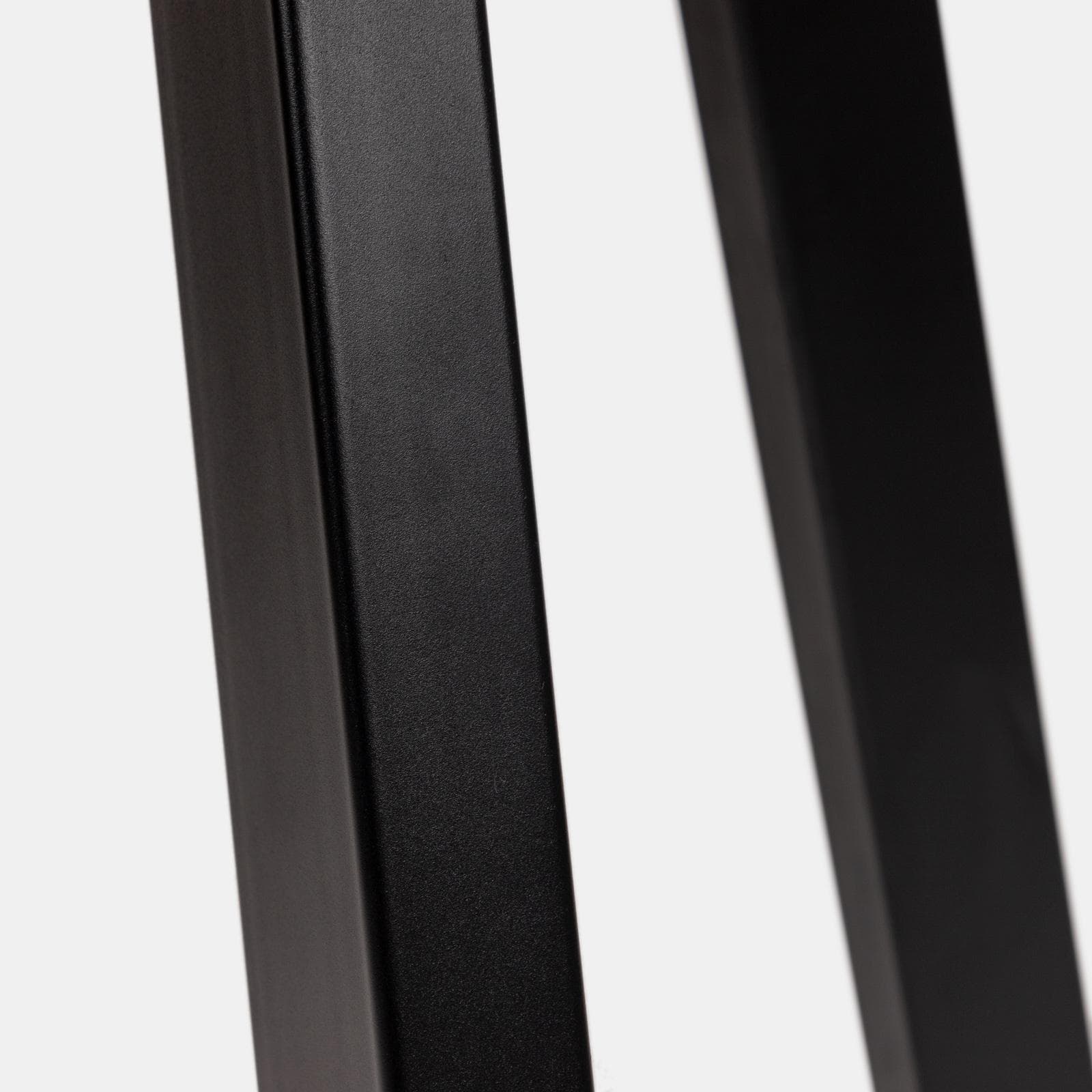 Tavolo 140x80 cm con piano in legno e gambe in metallo - Pavilion