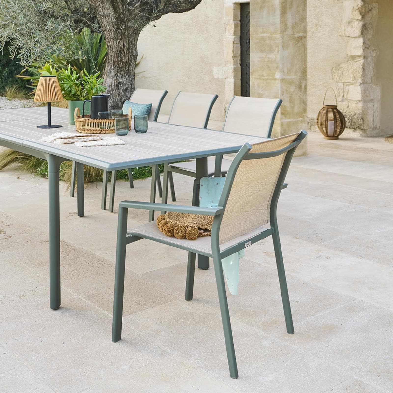 Tavolo allungabile da esterno 170/265x100 cm in alluminio verde alloro con top effetto legno - Dylann