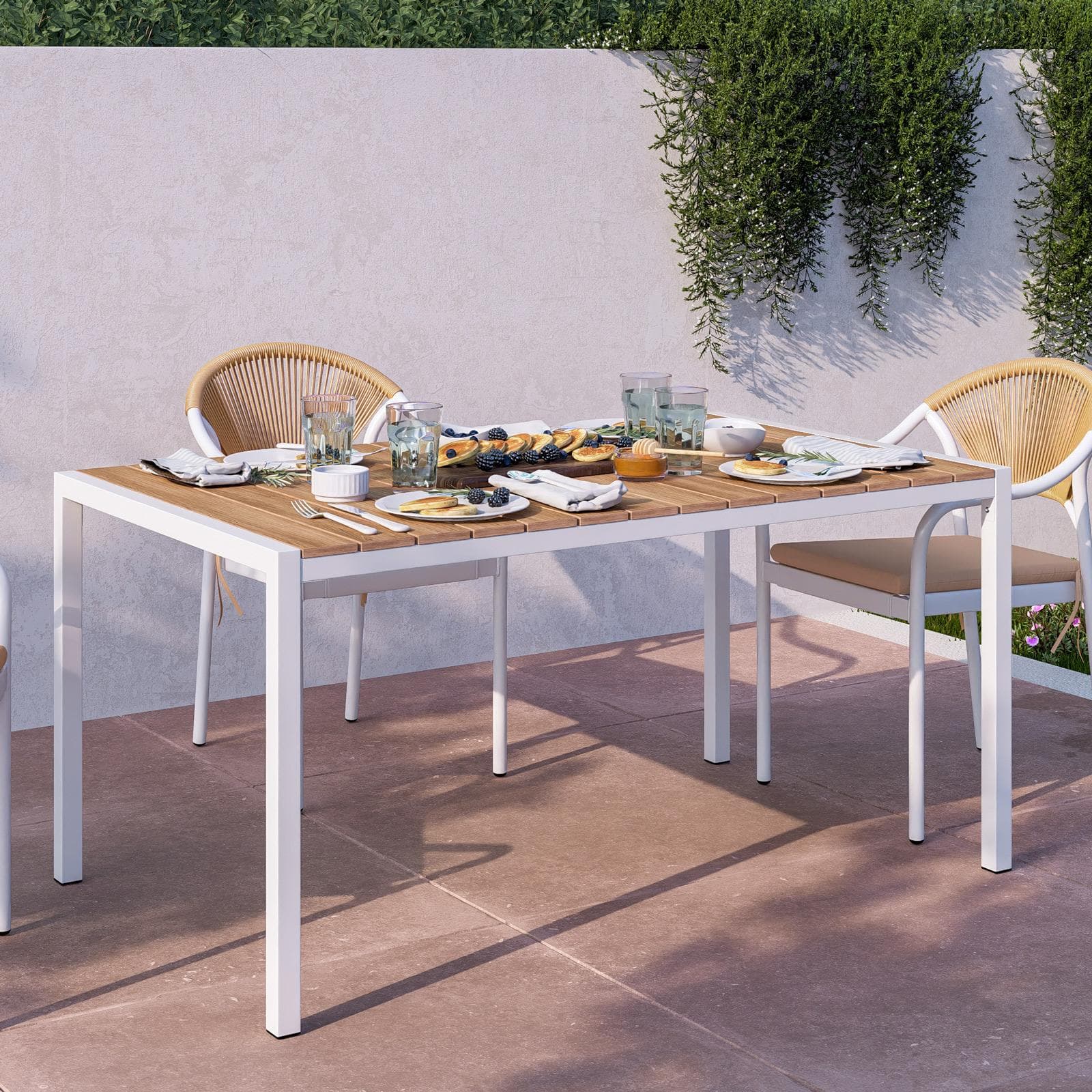 Tavolo da esterno 150x90 cm in acciaio bianco con top effetto legno - Chrysler