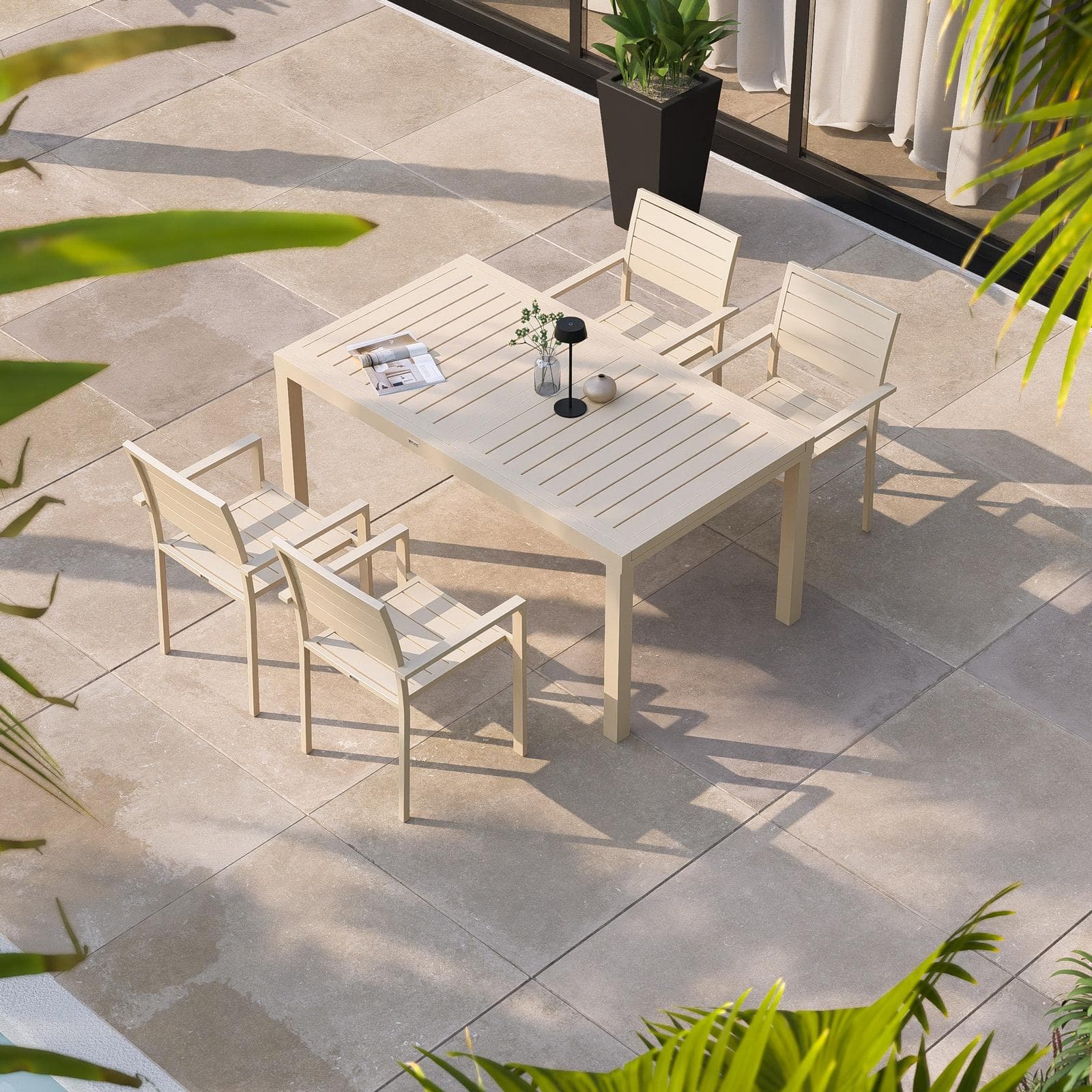 Tavolo da esterno allungabile 160/240x90 cm in alluminio vaniglia con top a doghe - Carioca