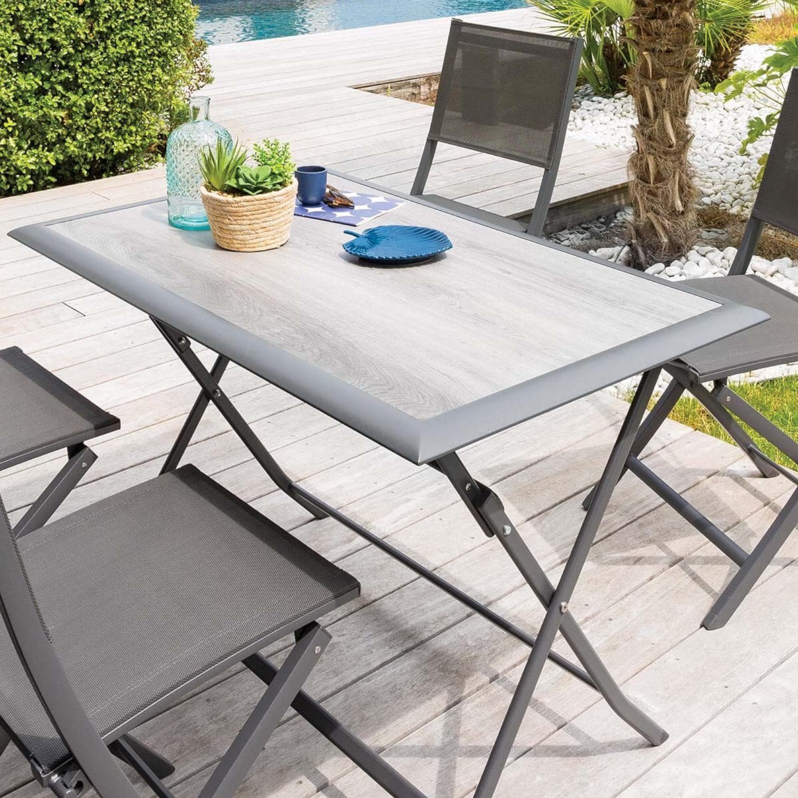 Tavolo da giardino pieghevole 110x71 cm top effetto legno e alluminio grafite - Henry