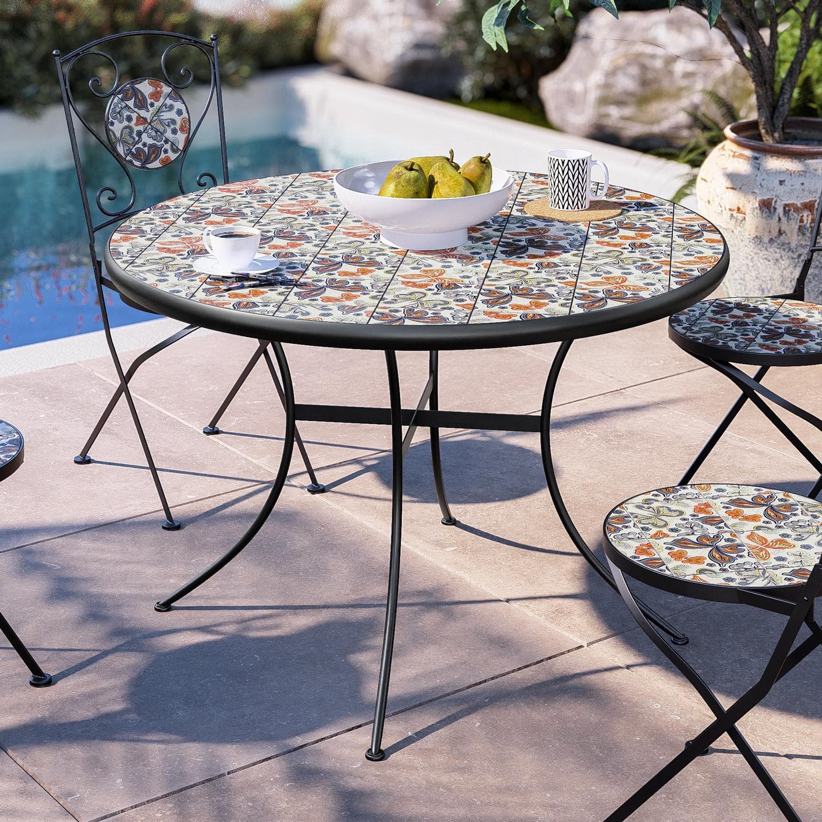 Tavolo da giardino rotondo 110 cm in metallo nero con mosaico floreale in ceramica - Otranto