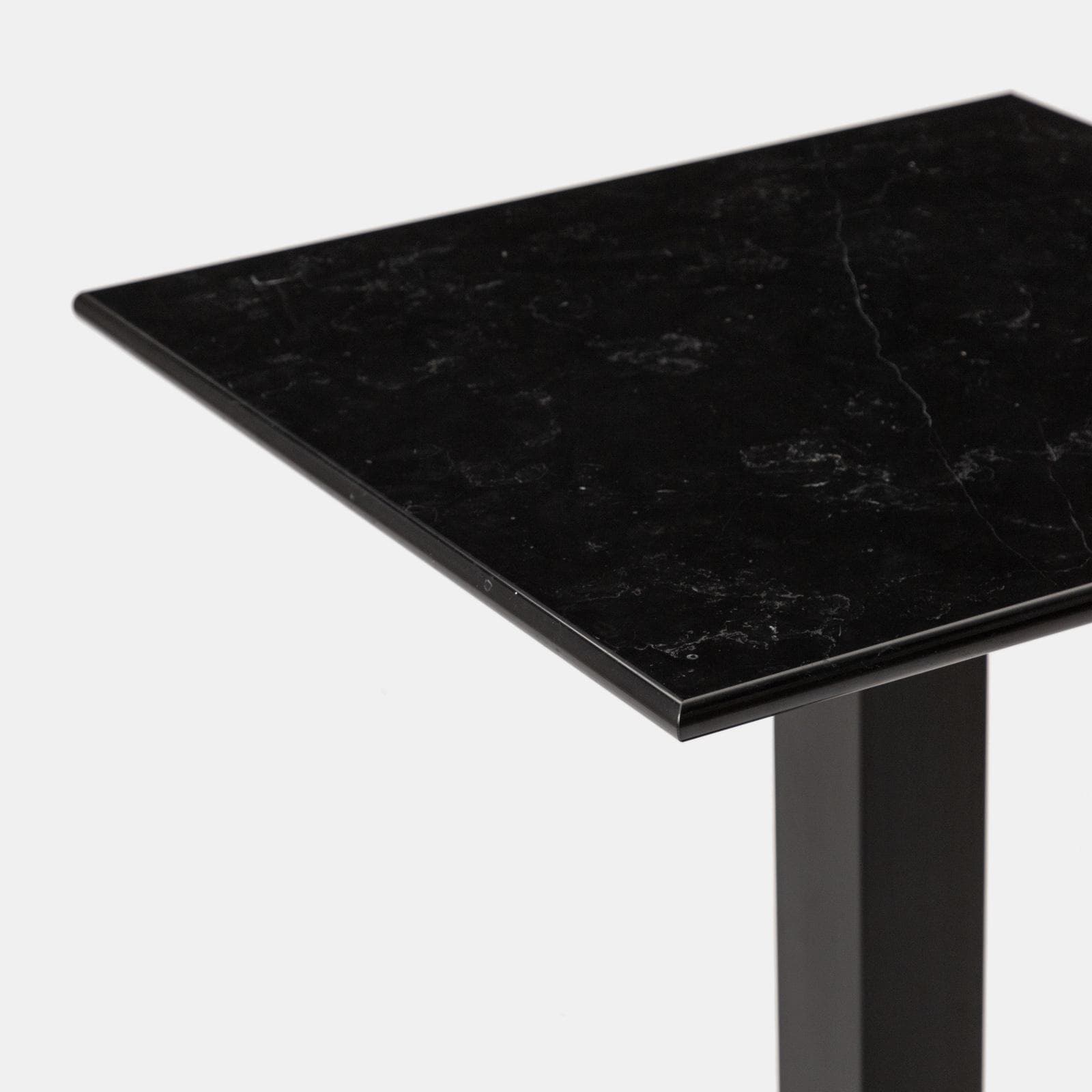 Tavolo da giardino 60x60 cm in metallo nero con top in marmo - Raspin