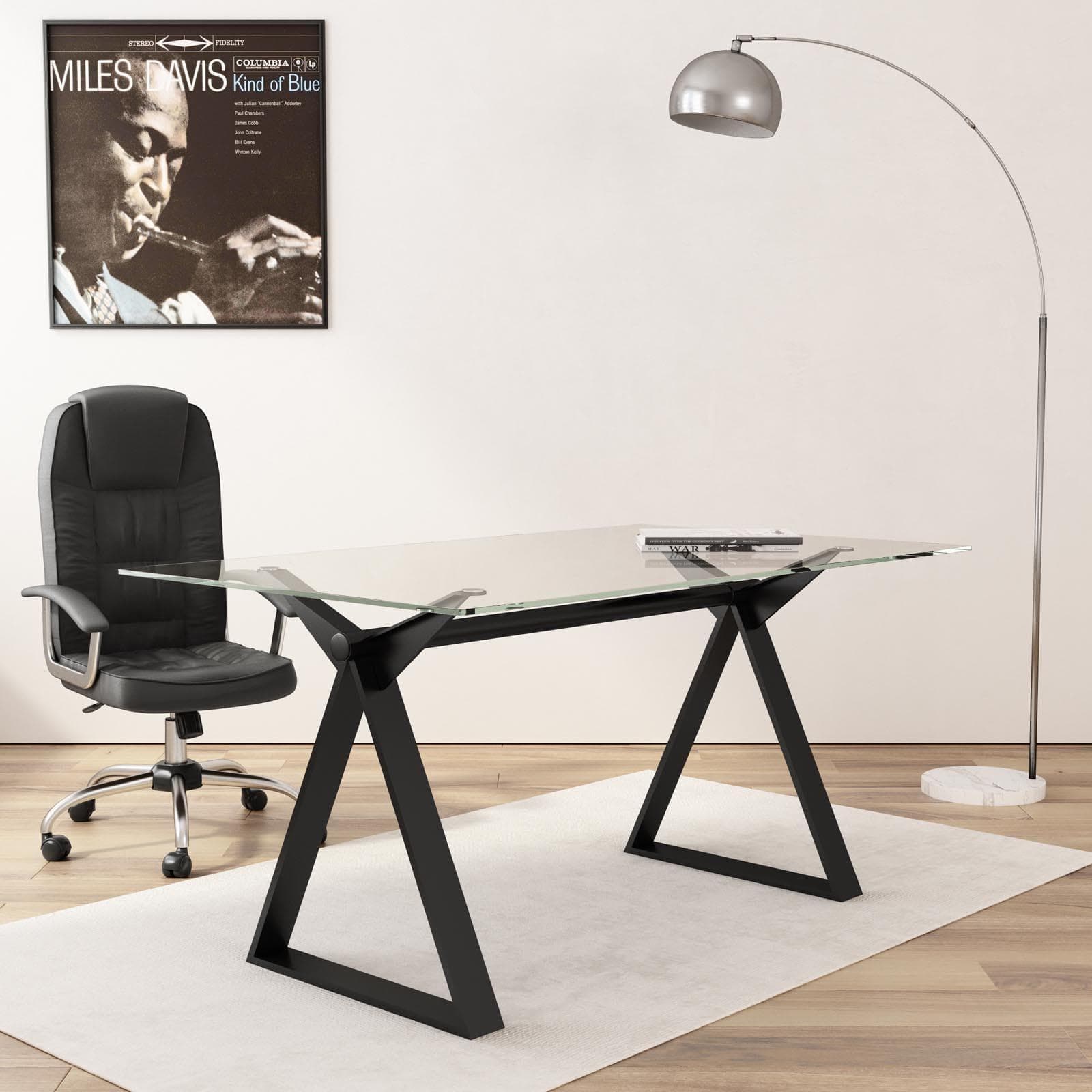 Scrivania 150x90 cm piano vetro temperato 10 mm e base in acciaio nero - Masao