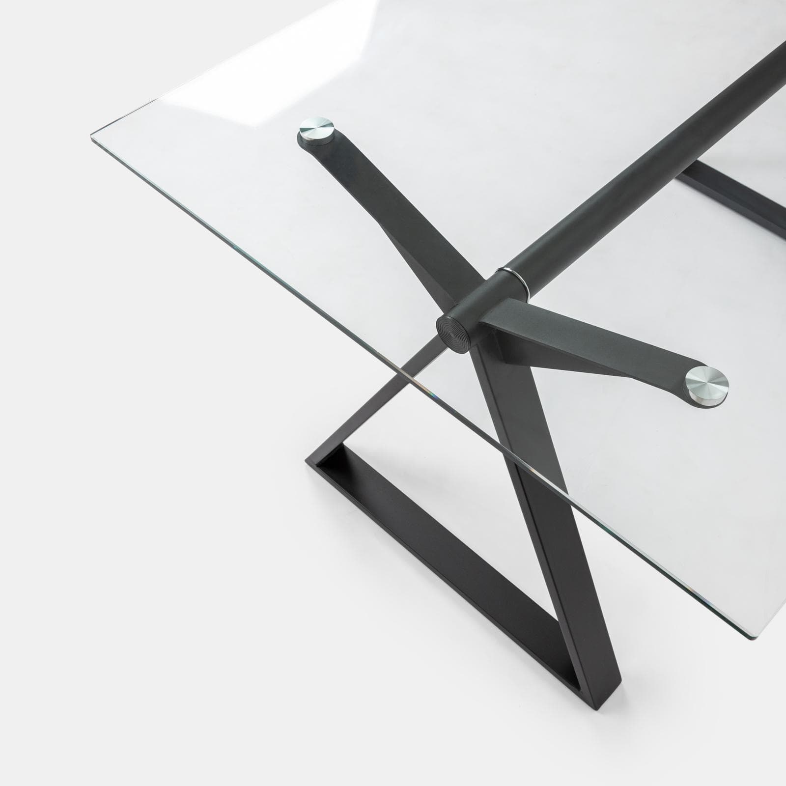 Scrivania 150x90 cm piano vetro temperato 10 mm e base in acciaio nero - Masao