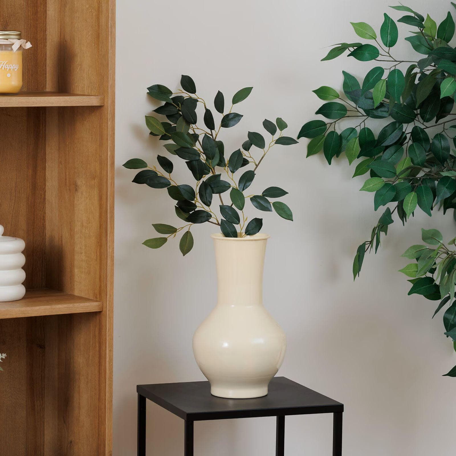 Vaso da interno 35h cm in metallo smaltato beige